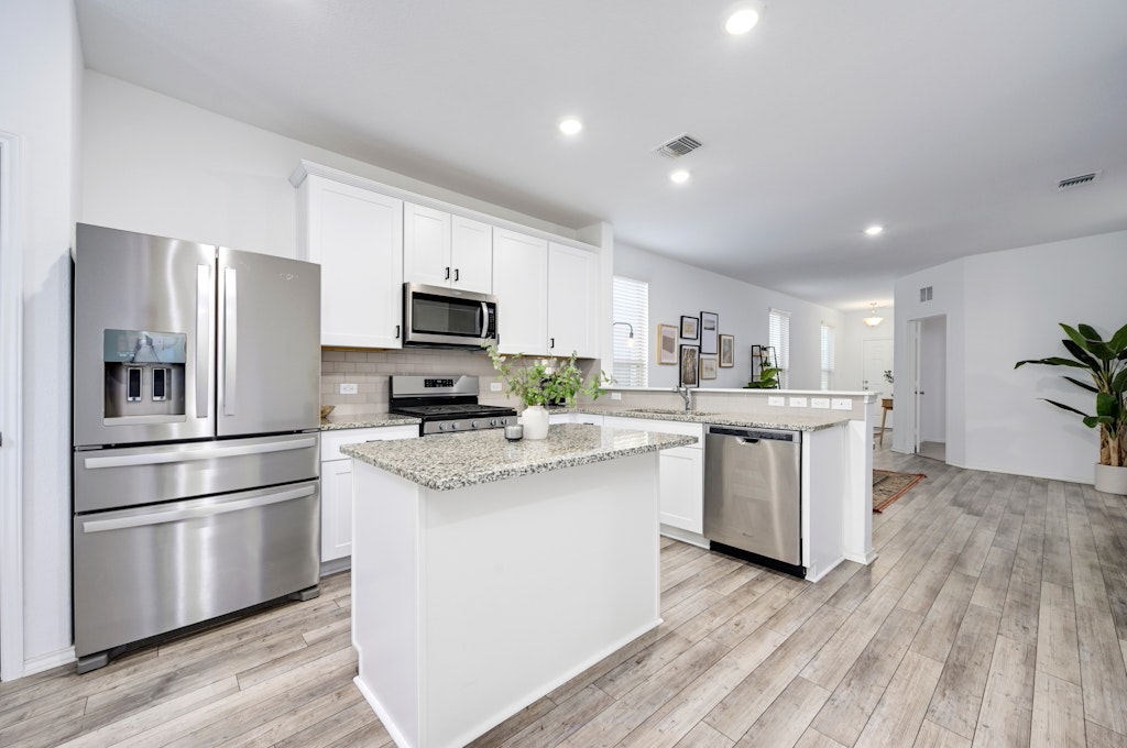 341 Harper Lane, TX 78626, Presented by Barrett Raven